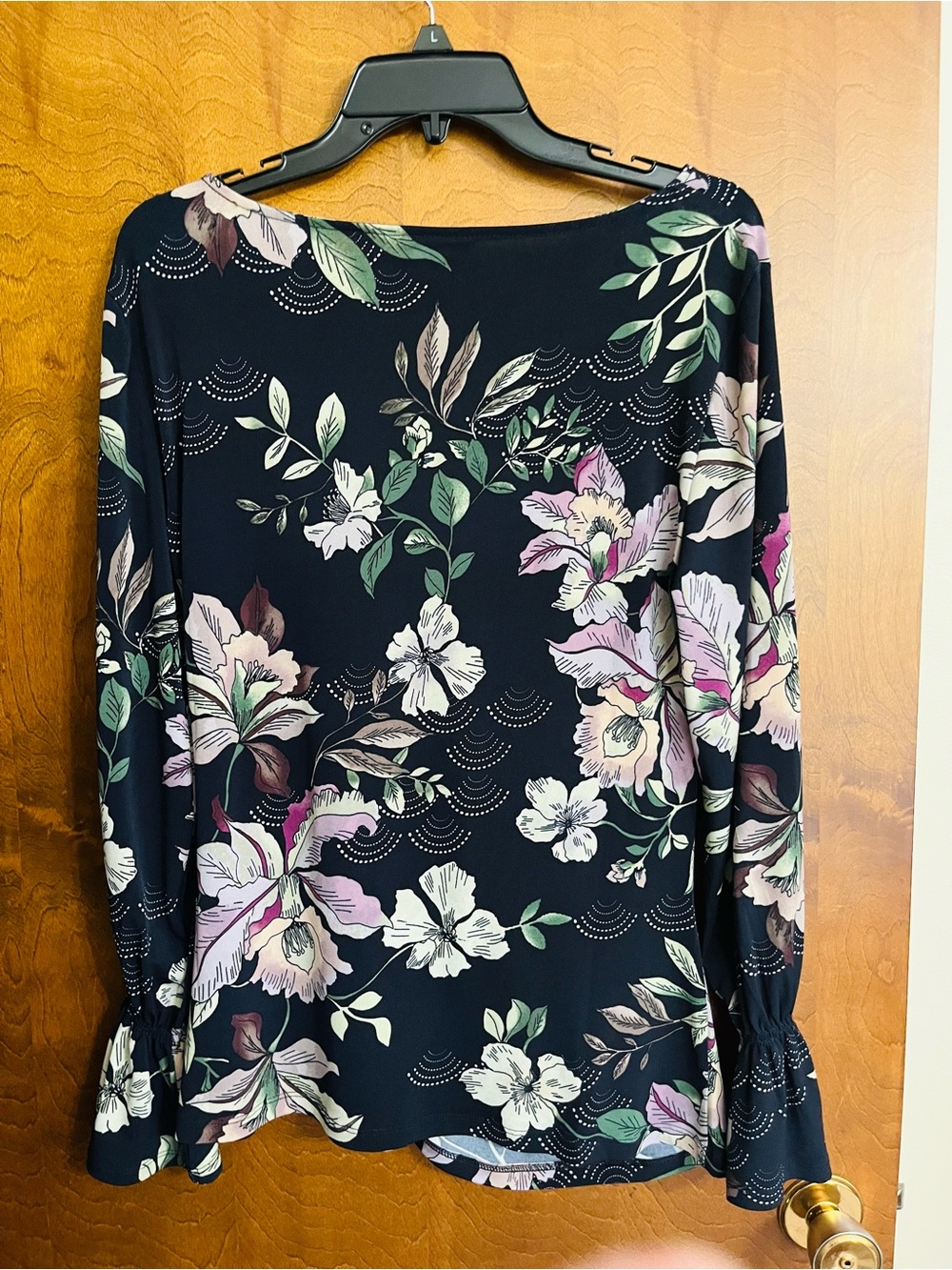 ELLEN TRACY NWOT Size Large Navy Blue Floral Long Sleeve Blouse New Condition - Picture 8 of 8